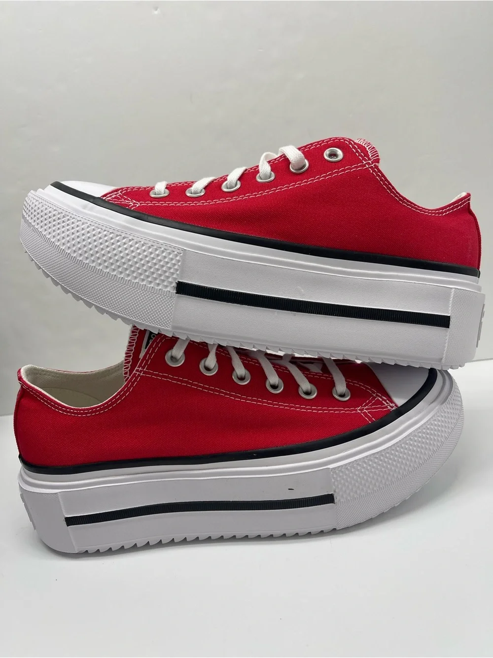 Converse WMNS CTAS LIFT DOUBLE STACK OX
RED/BLACK/WHITE Platform Sneakers - Picture 14 of 16